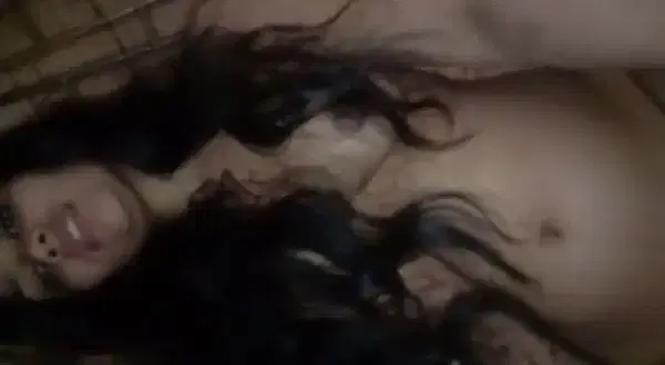 Very Sexy Girlfriend Lund Pe Baith Ke Apne Boyfriend Ko Chodti Hui