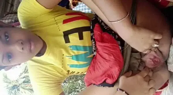 Cute Village Girl Ne Dikhayi Apni Chut